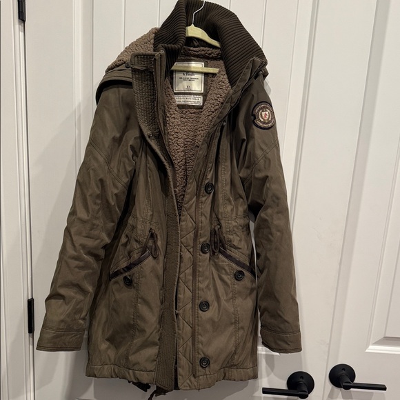 Abercrombie & Fitch Jackets & Blazers - Abercrombie & Fitch Khaki Utility Jacket